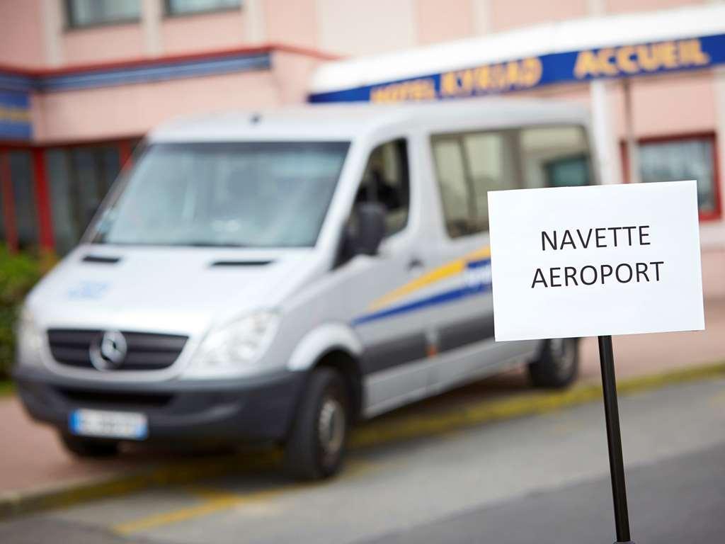 Kyriad Hotel Orly Aeroport - Athis Mons Экстерьер фото